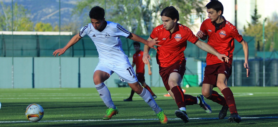 17 წლამდე ლიგა - ლოკომოტივი დინამო თბილისთან დამარცხდა