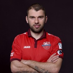 ლევან ყენია