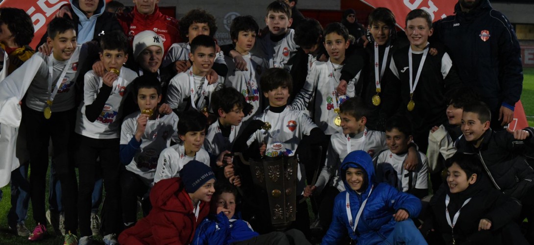 Loco's under-11 team is the winner of the Bendela Cup