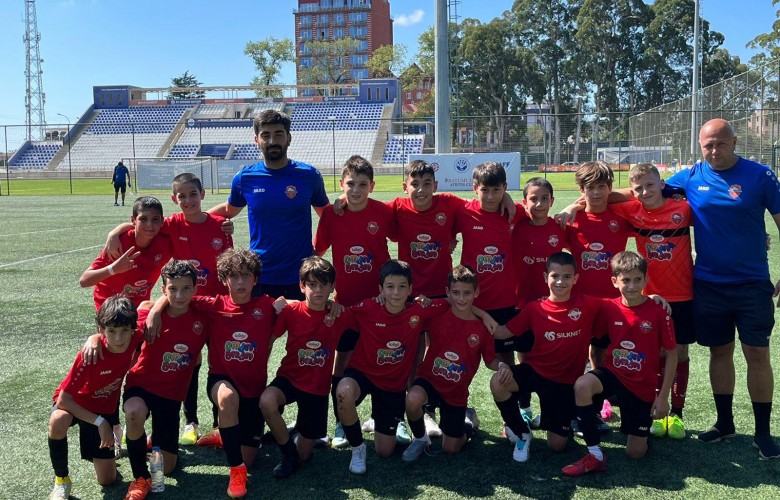 Loco U11 team won the first game in the group stage of the Ateiti Cup