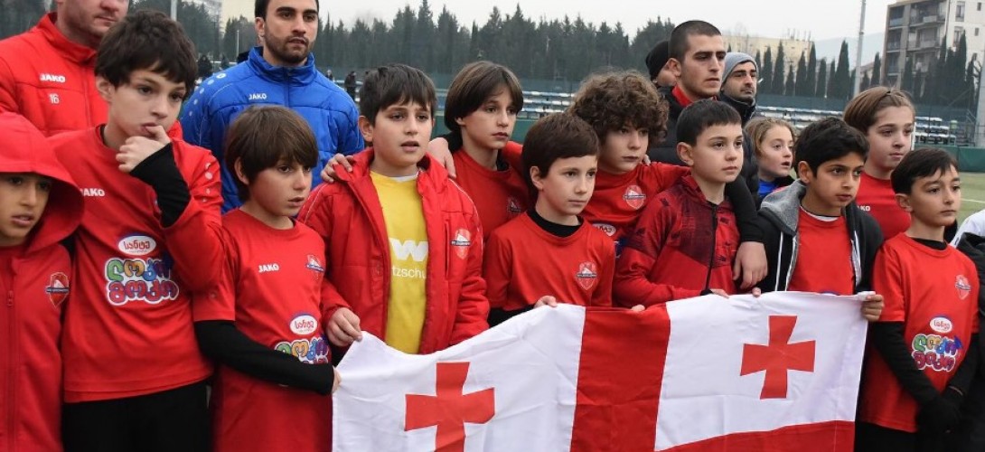 At the Grassroots Cup, Loco's under-10 team took second place