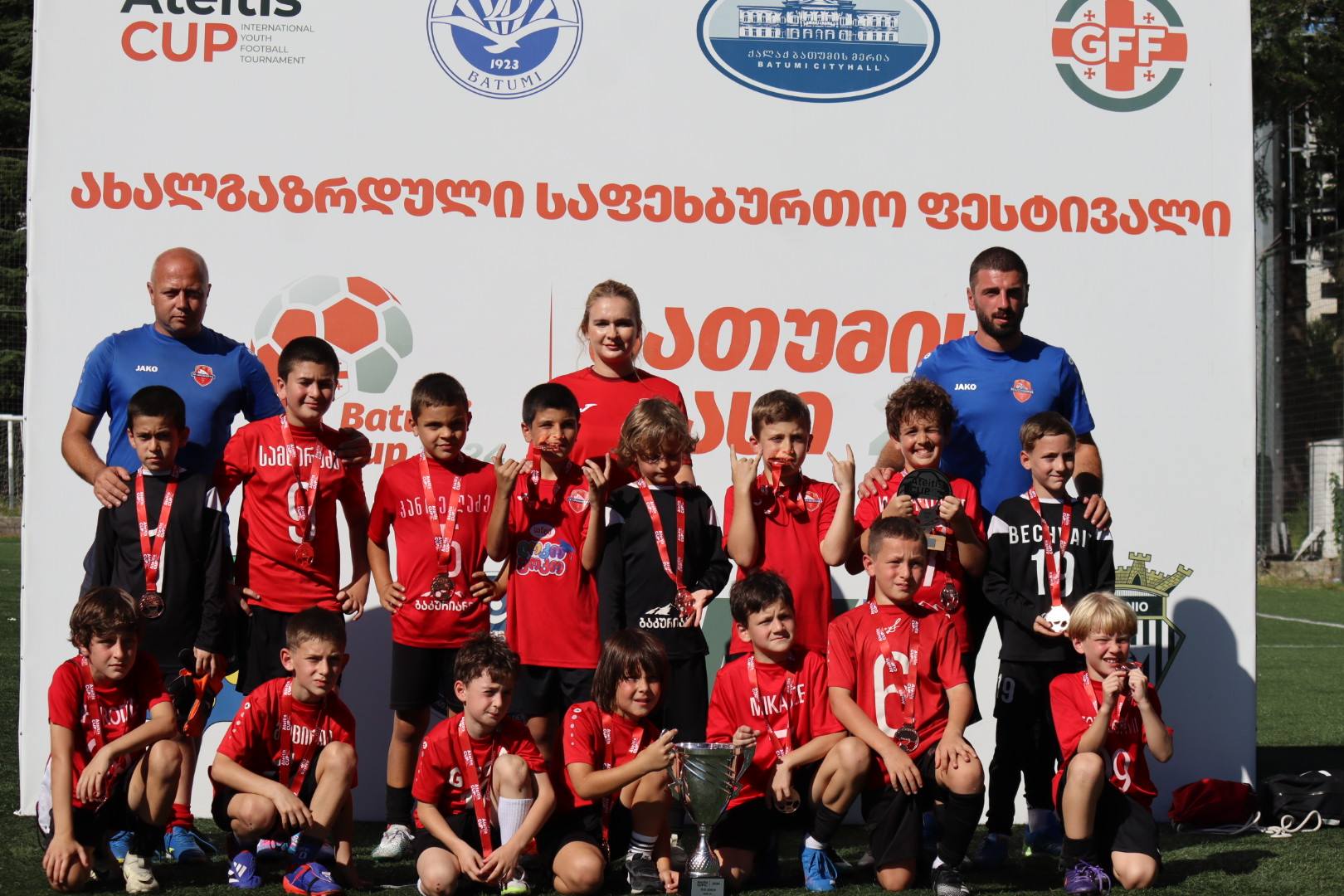 Loco's U9 team took third place at the Ateiti Cup