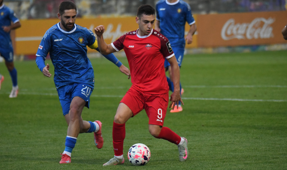 მარცხი სპაერთან
